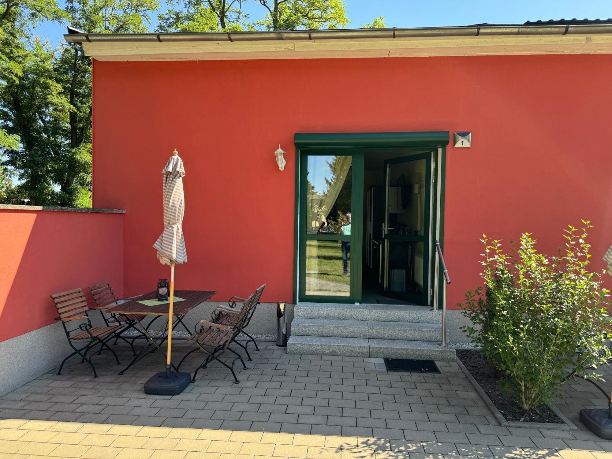 Bed & Breakfast Am Waldguertel Forst  Extérieur photo