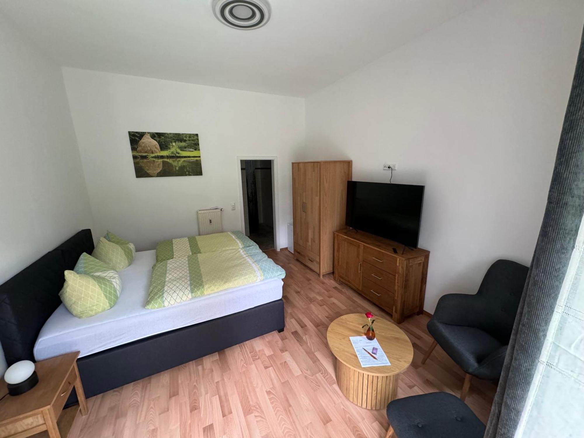 Bed & Breakfast Am Waldguertel Forst  Extérieur photo